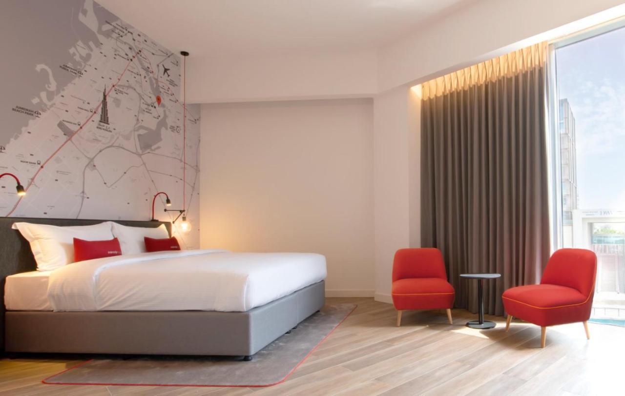 Premium Room - Canal View (Includes 15% Off F&B)