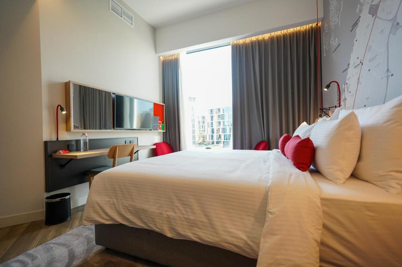 Superior Room Canal View King (Includes 15% Off F&B)