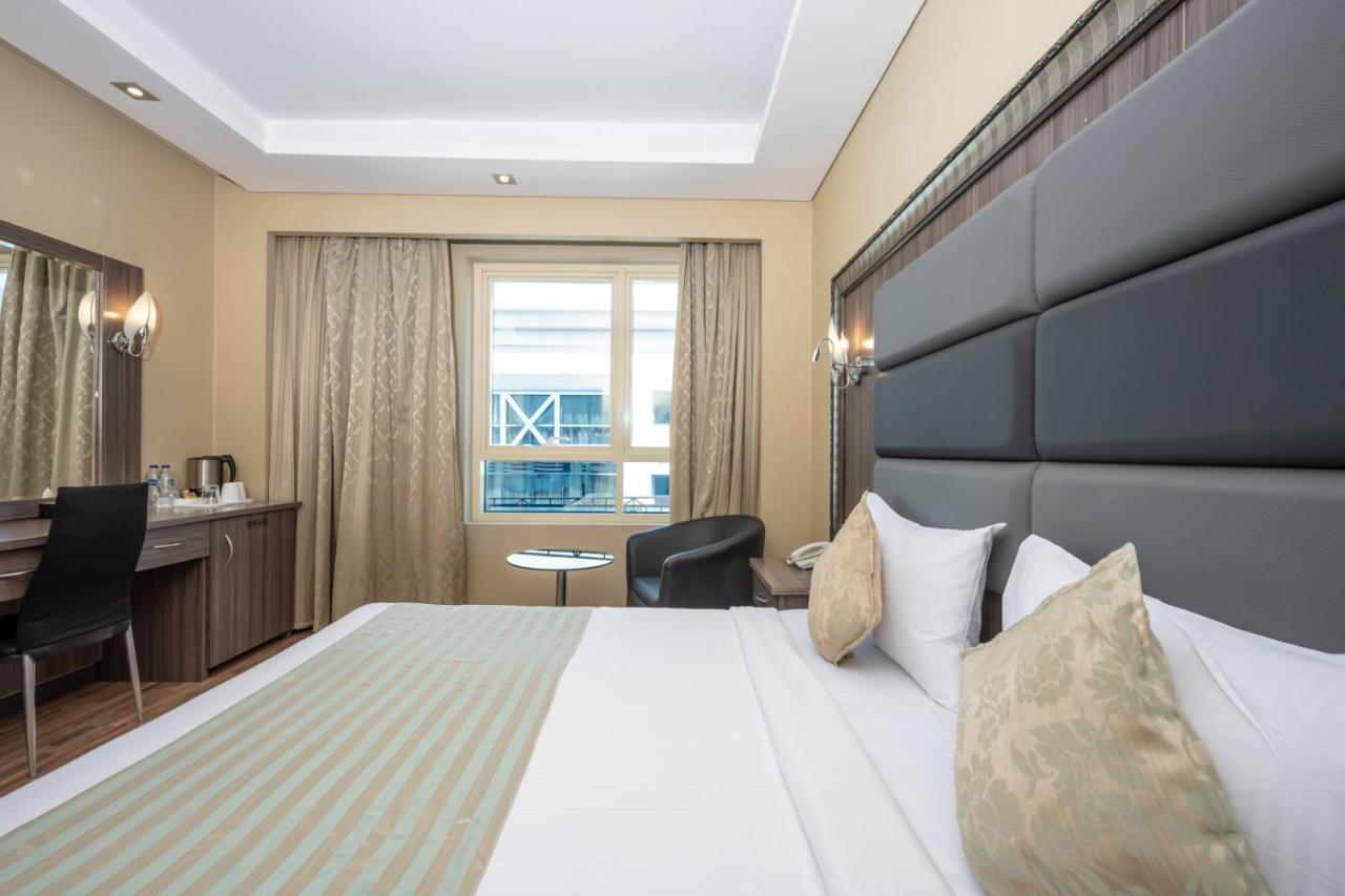 Superior Zimmer mit Kingsize-Bett
