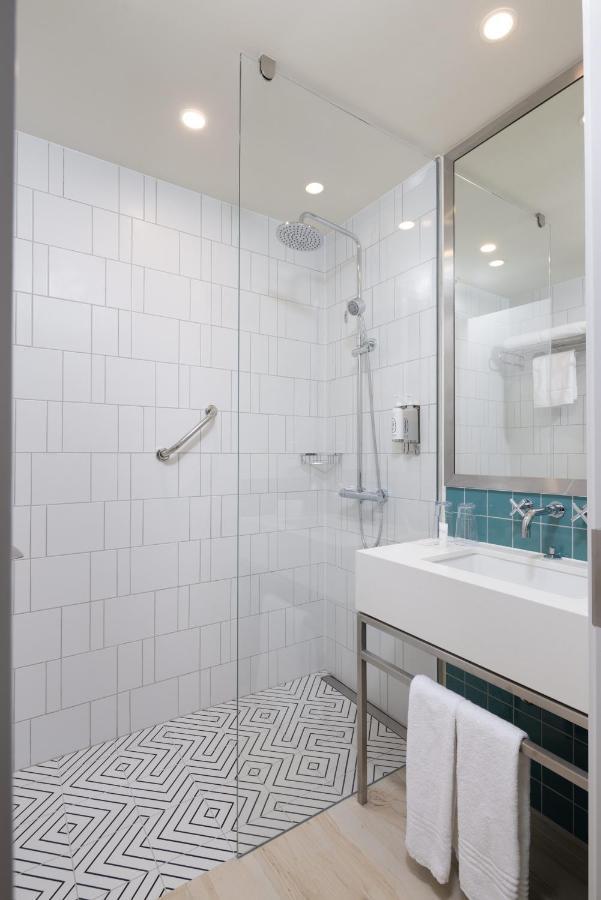 Standard Twin Room,1253267791:JPEG