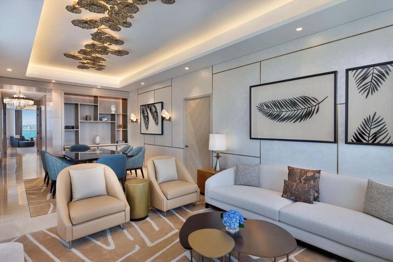 Suite Astor con Vista sull’Oceano, Accesso alla Spiaggia KYMA, Servizio Maggiordomo Signature St. Regis