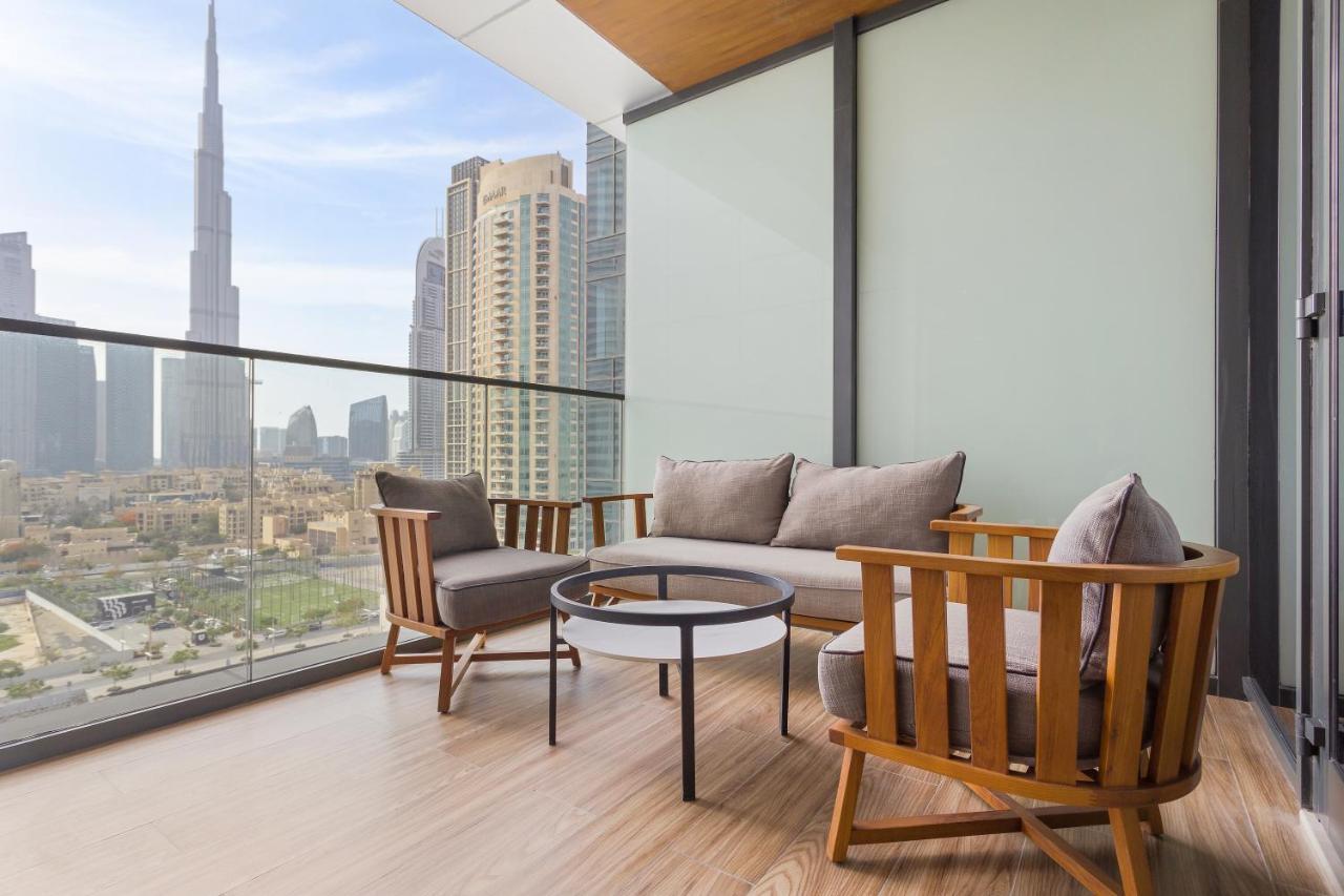Luxury King Room Balcony or Kitchenette or Non-smoking Burj Khalifa View,1412152763:JPEG