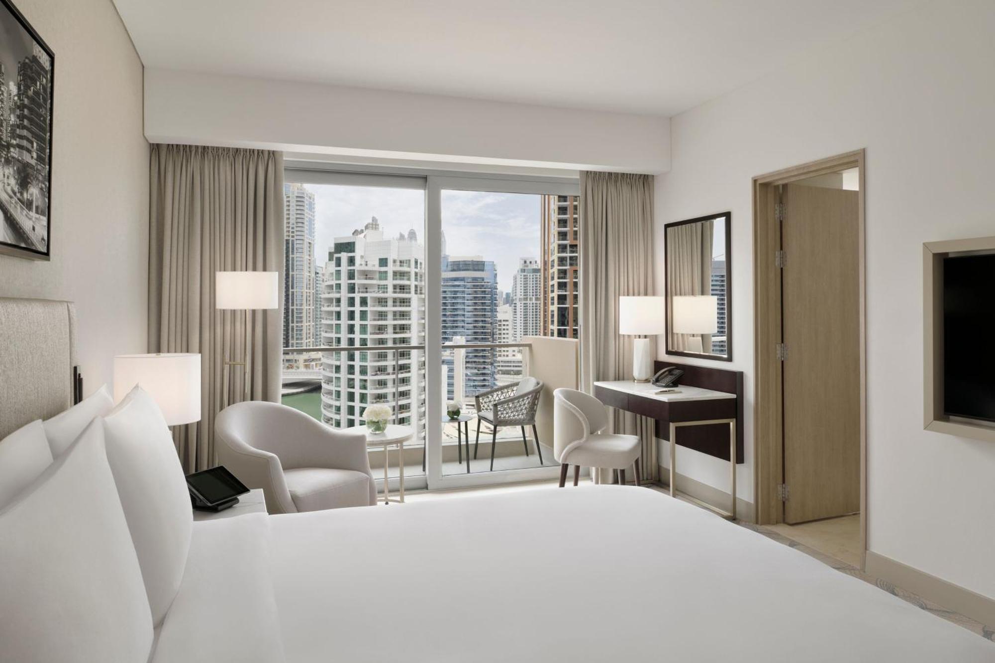 Camera Deluxe con Vista Città, Letto King Size e Accesso Diretto al Dubai Marina Mall e al Marina Walk