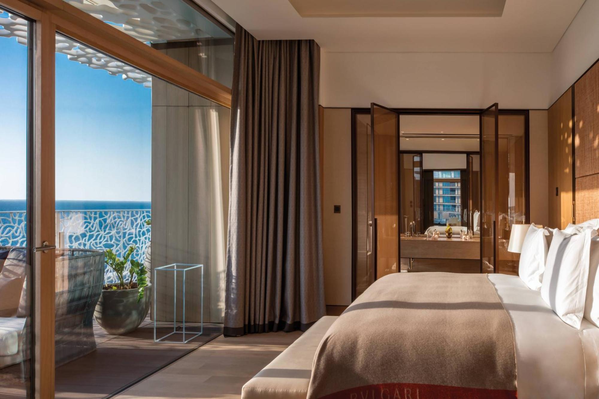 One-Bedroom Bvlgari Suite Balcony,1543903144:JPEG