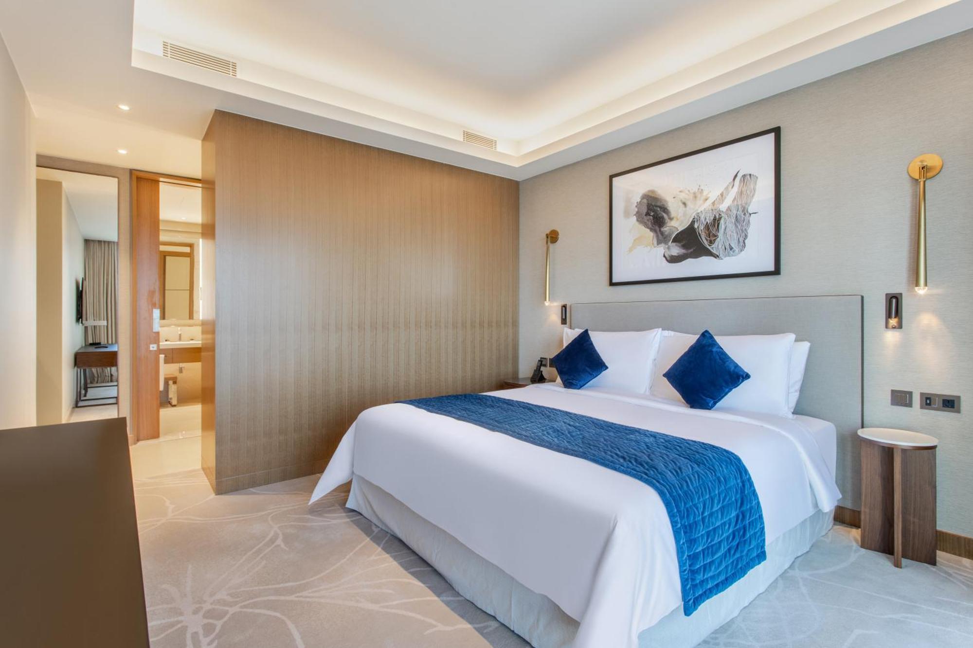 Two Bedroom Apartment with Burj Khalifa and Fountain View
