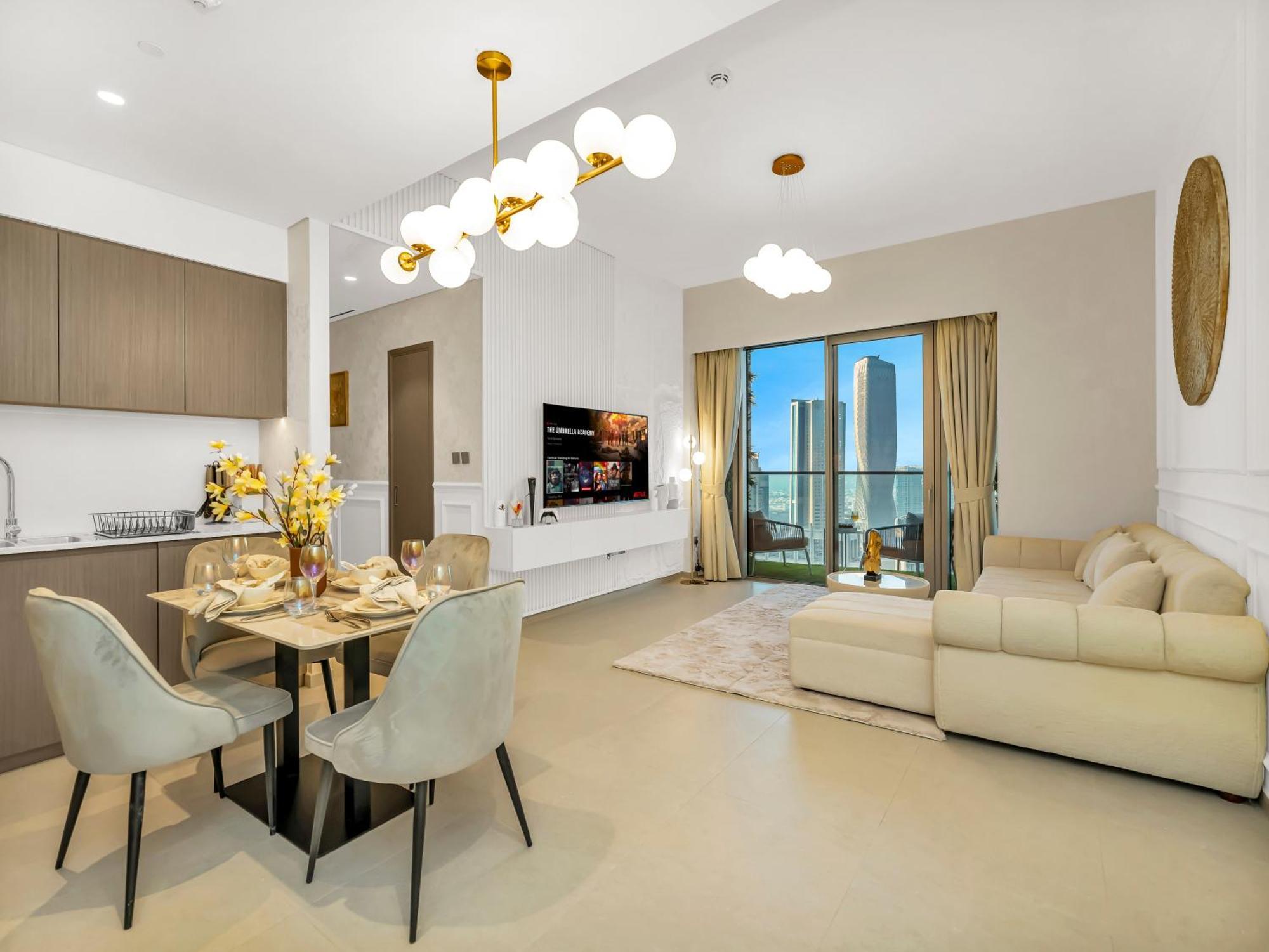 Two-Bedroom Apartment with Lake View