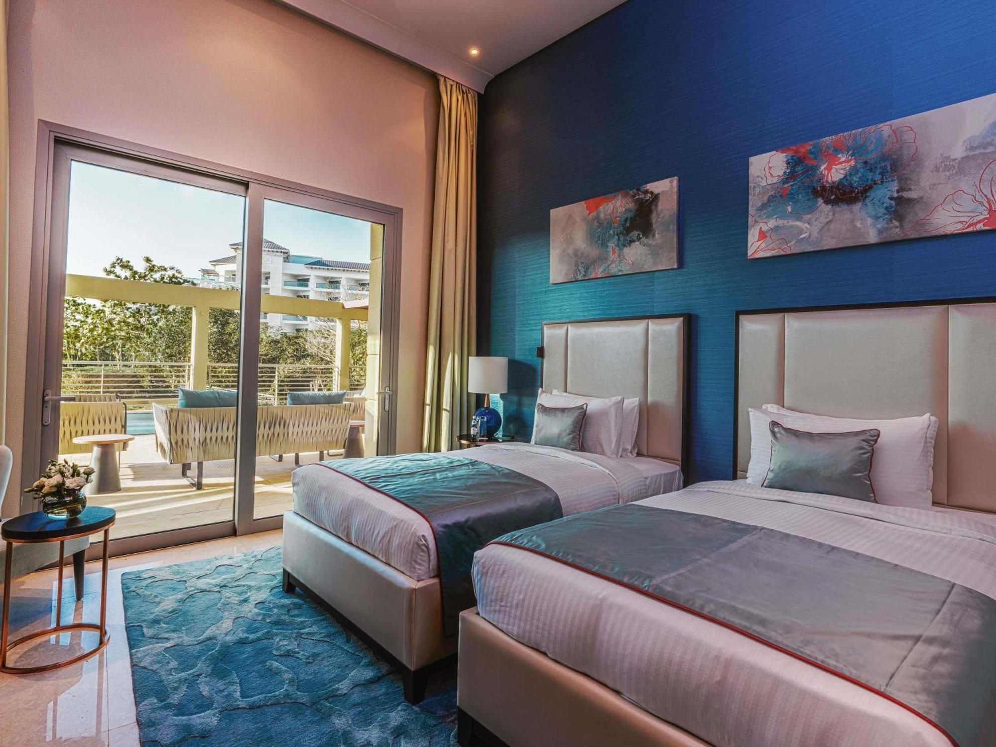 Suite con 5 dormitorios y piscina privada