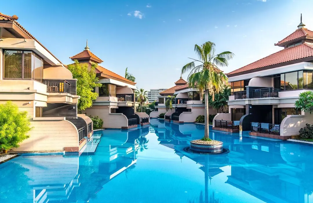 Luxe Getaways Royal Amwaj Palm Jumeirah Resort Apartment Holiday Home-1