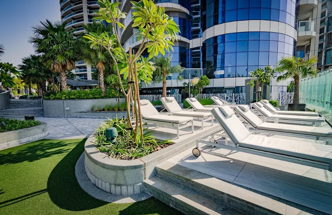 Royal Club By Rvhr, Paramount Tower B, Business Bay-1
