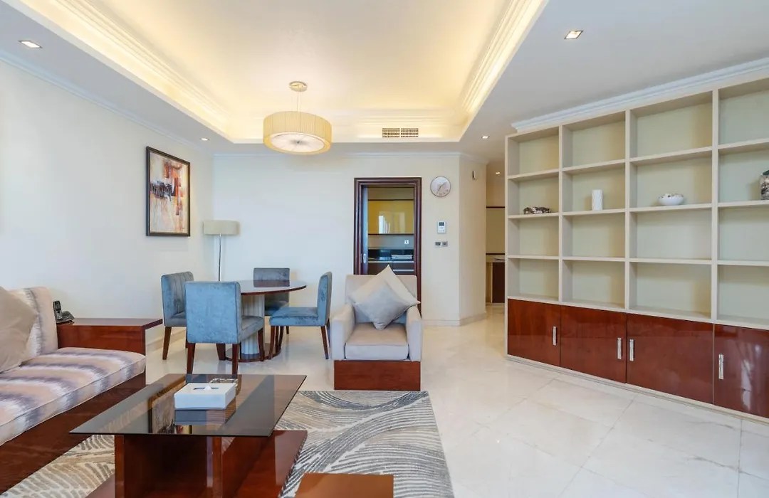 Royal Club By Rvhr, Grandeur Residence Crescent Palm Jumeirah-1