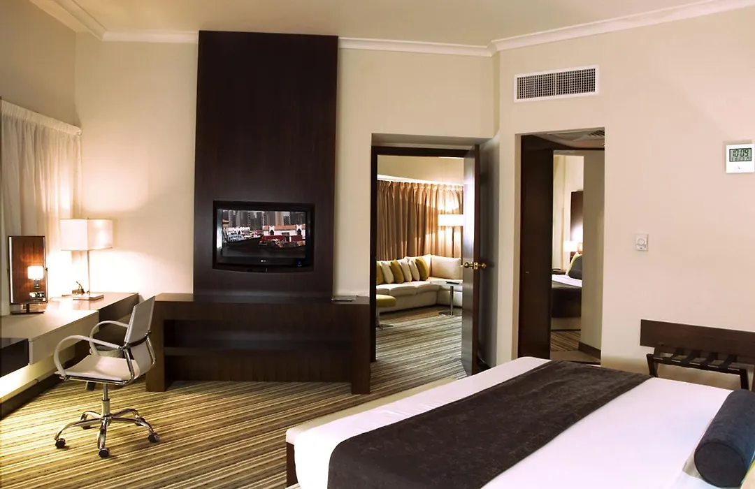 Avari Dubai Hotel-1