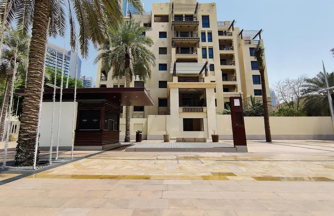 Higuests - Charming Apt With Private Balcony Near Dubai Mall-1