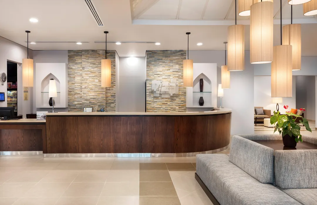 Holiday Inn Express Dubai Safa Park By Ihg-1