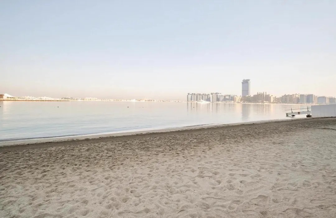 Luxurious Beachfront Apartment-1