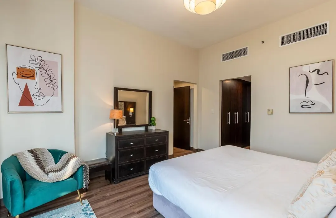 Beautiful Huge 2 Bed Room Apartment-1