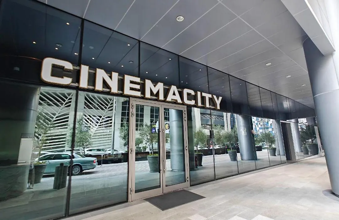 Dunya Tower Luxury And 2 Min Walk To Dubai Mall And Burj Khalifa In Heart Of Downtown-1