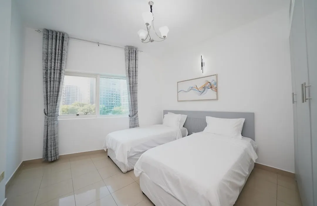 Spacious Modernized 2 Bedroom Apartments By Taskeen Holiday Homes-1