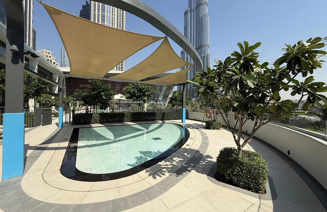 Burj Khalifa & Fountain Views, Pool, Free Parking-1