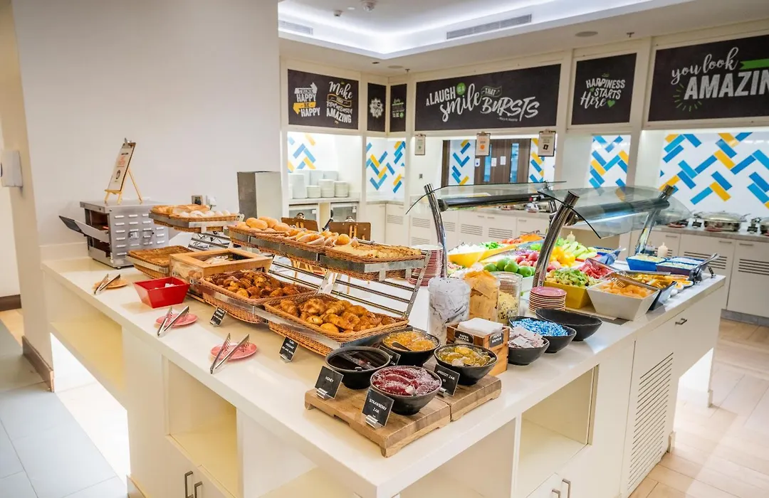 Hampton By Hilton Dubai Airport-1