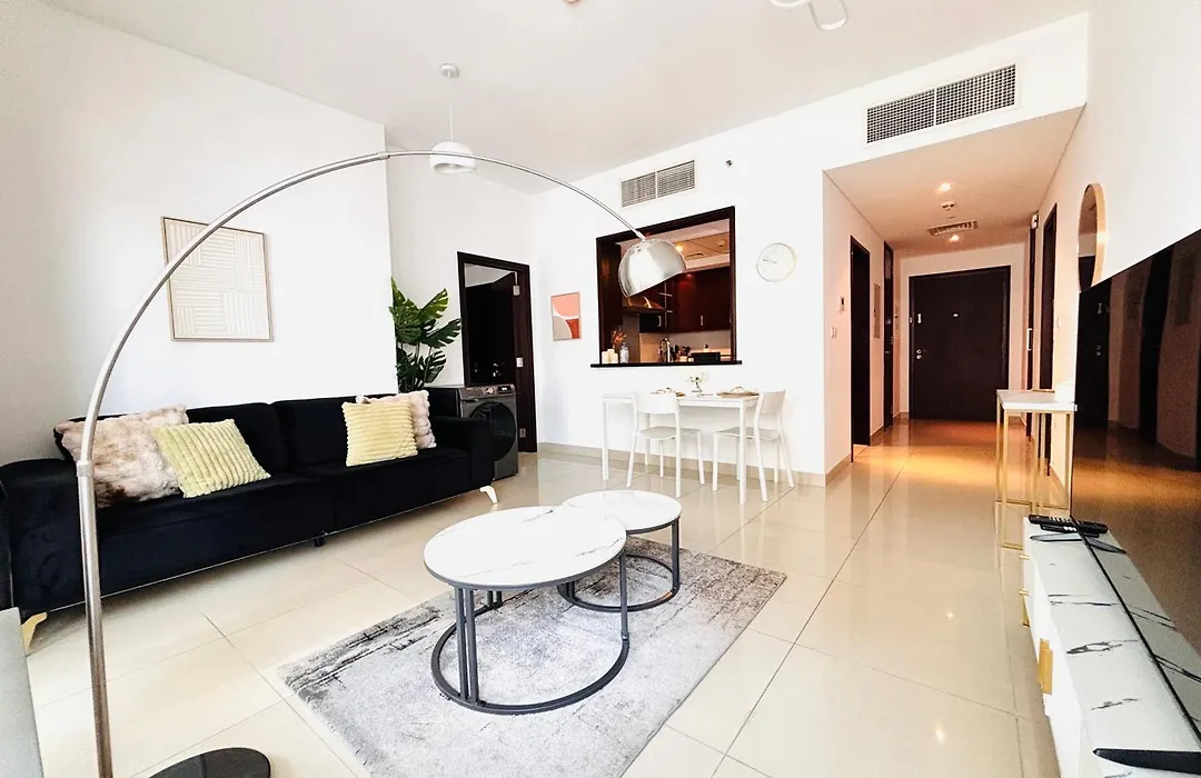Luxury One Bedroom Apartment With Fountain View Opposite Dubai Mall-1