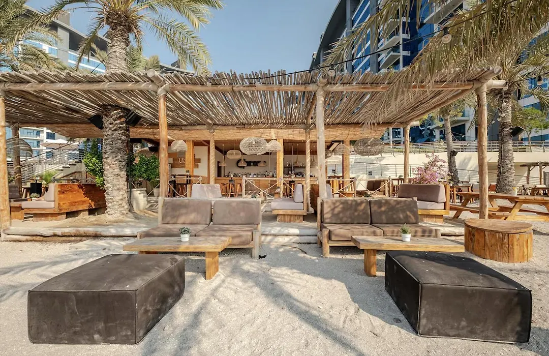 Seven Palm Apartments - Infinity Pool & Direct Beach Access-1