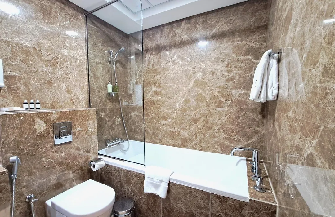 Barcelo Residences Dubai Marina-1