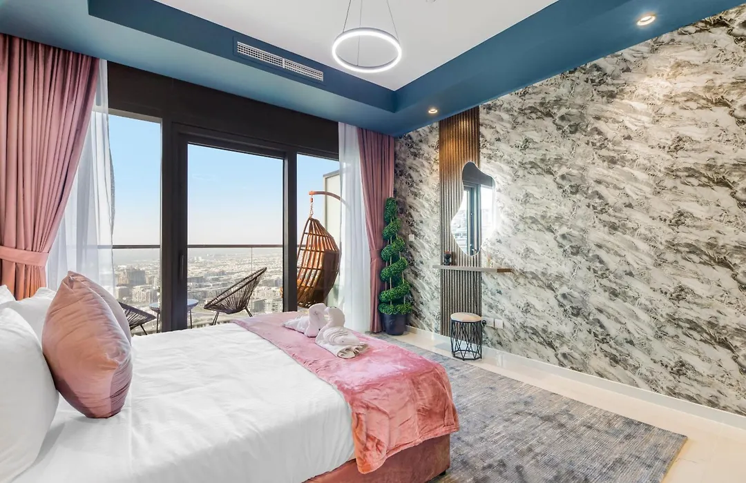 Luxury Apartments With Rooftop Pool In Paramount Hotel Midtown By Aurora-1