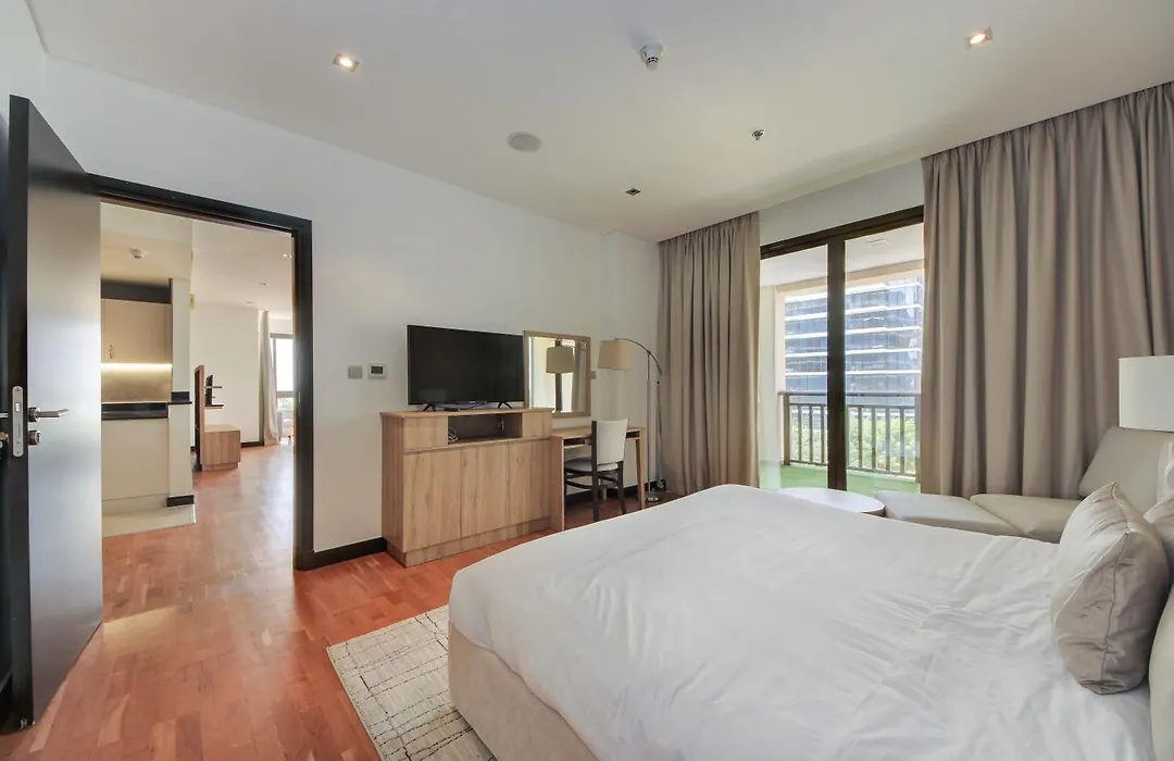 Luxe Getaways Royal Amwaj Palm Jumeirah Resort Apartment Holiday Home-1