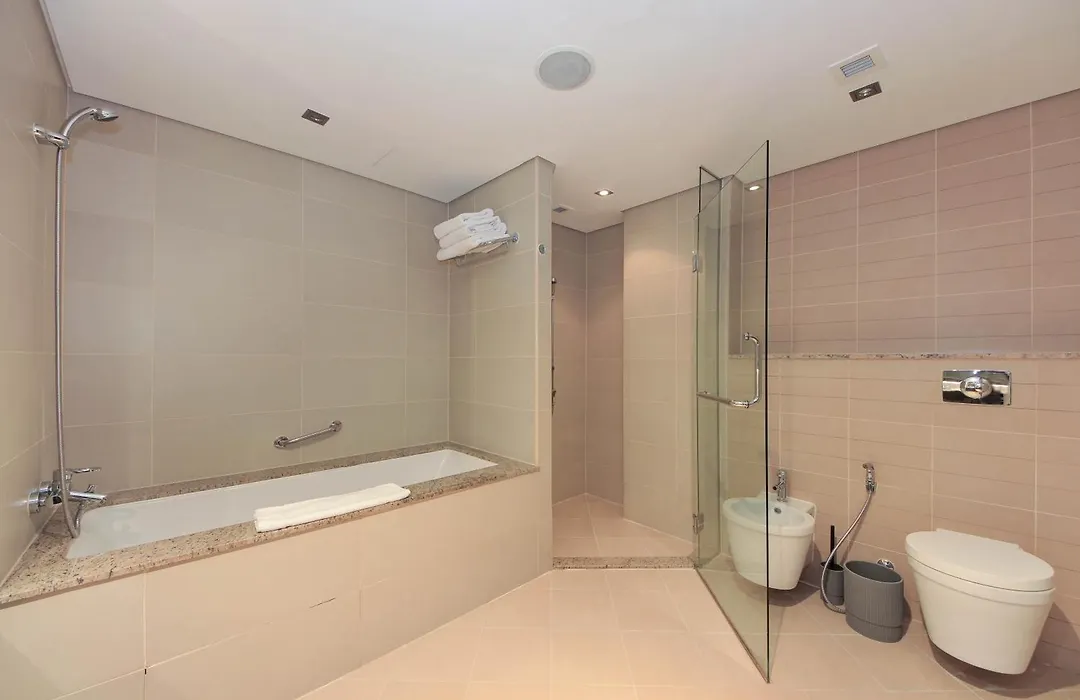 Luxe Getaways Royal Amwaj Palm Jumeirah Resort Apartment Holiday Home-1