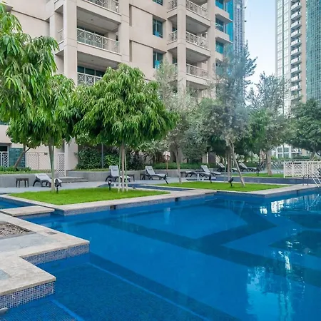 Bellavista Apartments Holiday Homes Llc - Sophisticated - 2 Bedroom - 29 Boulevard - Burj Khalifa & Fountain View-3
