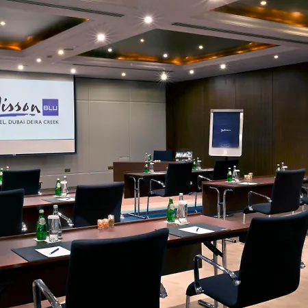 Radisson Blu Hotel, Dubai Deira Creek-3