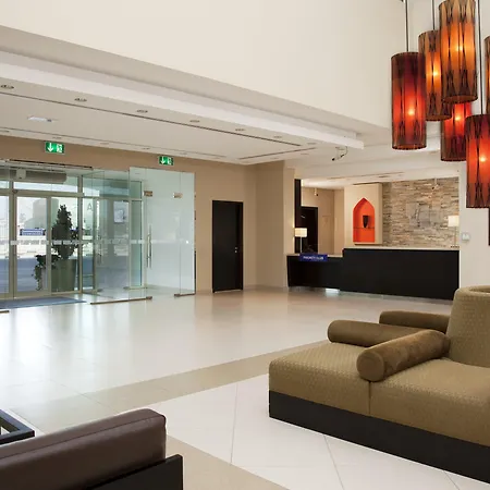 Holiday Inn Express Dubai, Jumeirah By Ihg-2