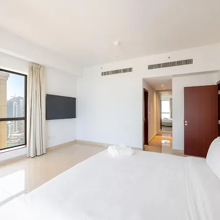 Deluxe Retreat In Jbr - Million Dollar View - Balcony-3