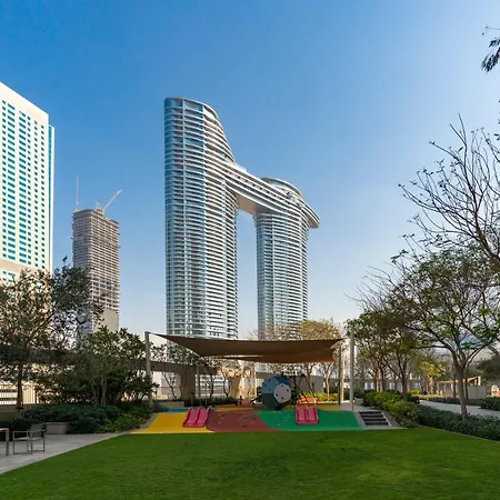 Prestige Living 1Br With Full Burj Khalifa View By Auberge-3