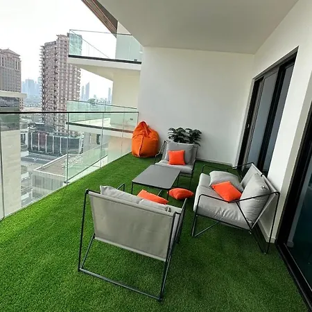 Luxury 2 Bedrooms 5 Minutes From Burj Khalifa-2