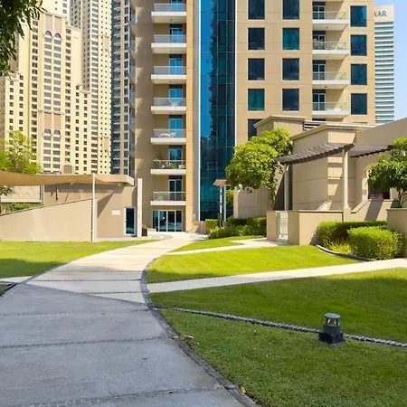Boutique Apartment Sea Views - Dubai Marina-3