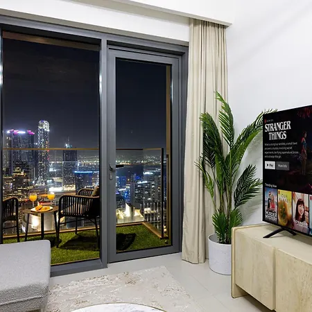 Smartstay At Burj Royale - Full Burj Khalifa View - Brand New Luxury Apartments-2