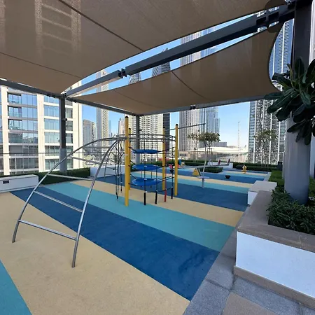 Burj Crown 2Br Apartment With Panoramic Burj Khalifa View-3