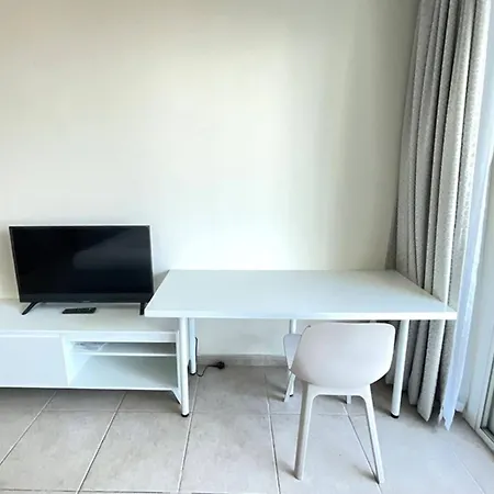Private Room In Co-Living Apartment Dubai Marina-3