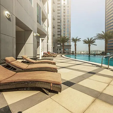 Stunning 1 Bedroom Apartment In Dubai Marina-3