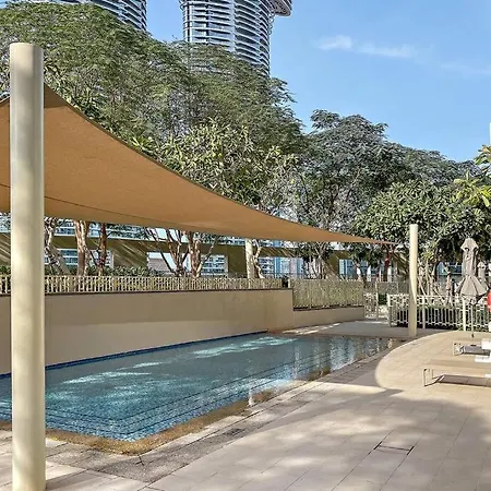 Luxury 4Br Flat, Downtown Dubai, Pool, Gym, Ps5, Sleeps 11 Guests-3