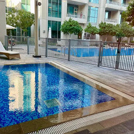 Boulevard 2 Br- Burj Khalifa-Dubai Mall- Pool-Gym-2