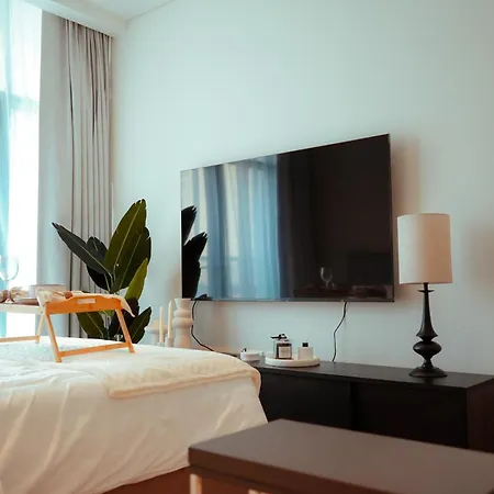 Your Elegant Palm Paradise- Fully Equipped-2