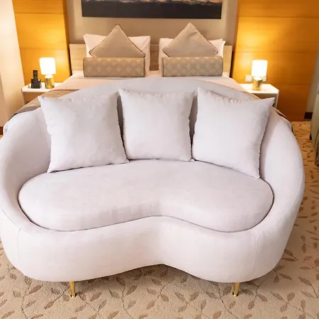Chic Luxe Studio Direct Access Dubai Mall-3