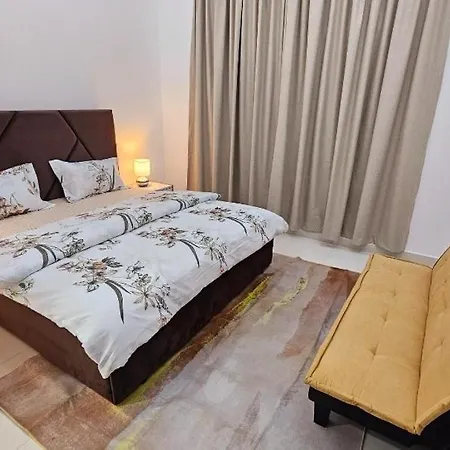Deluxe Villa Rooms Near Dubai Airport-2