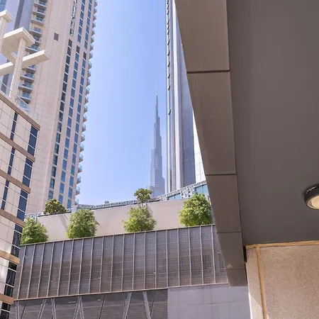 Dunya Tower Luxury And 2 Min Walk To Dubai Mall And Burj Khalifa In Heart Of Downtown-3