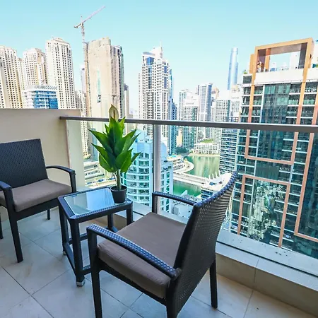 Luxury Apartments - Stunning Marina View - 5-Star Hotel Amenities-3