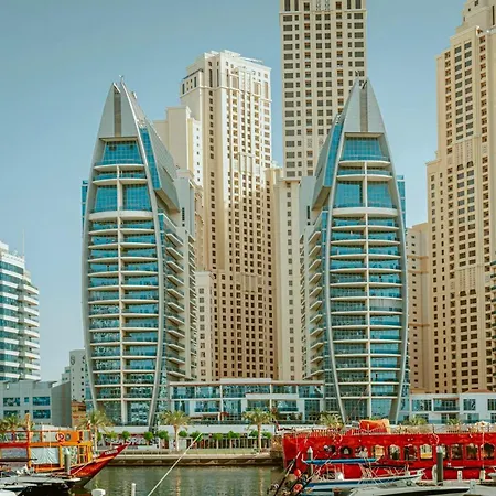 Tratoli Jbr Shared Hostel With Sea View-3