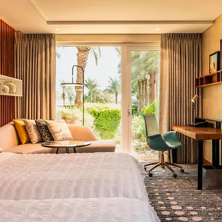 Le Meridien Dubai Hotel & Conference Centre-2