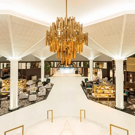 Le Meridien Dubai Hotel & Conference Centre-2